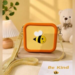 Kiimento Kidamento Little Bee Silicone Camera Bag Crossbody Case Yellow